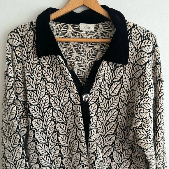 Vintage 90s Dia wool leaf print oversized chunky cardigan sweater size Large - Picture 3 of 12